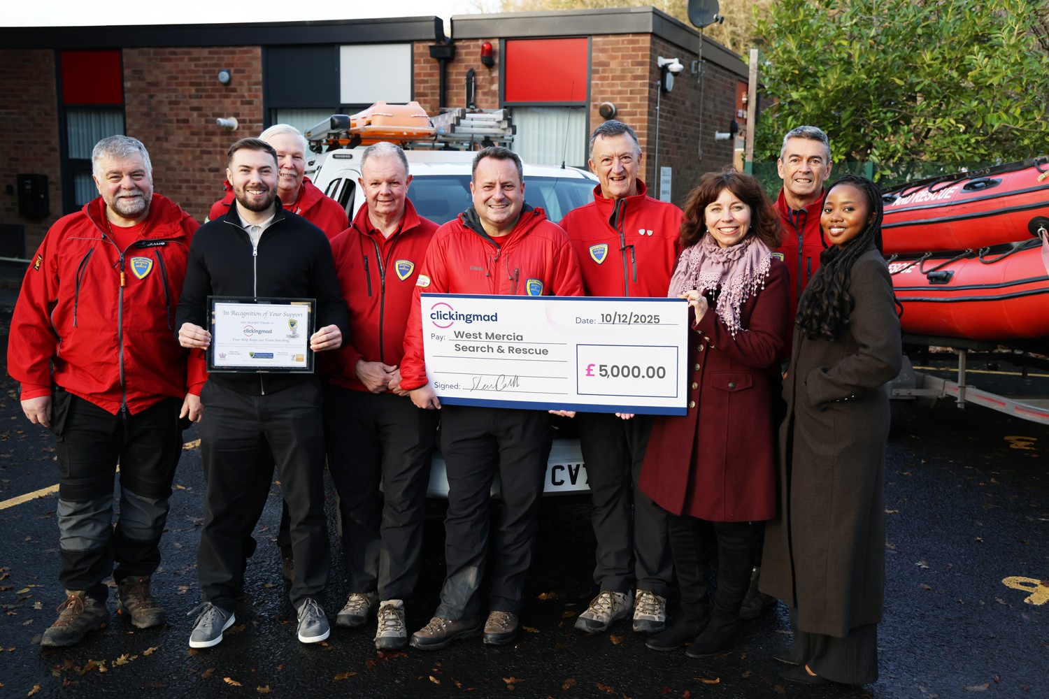 The Clickingmad team with West Mercia Search and Rescue